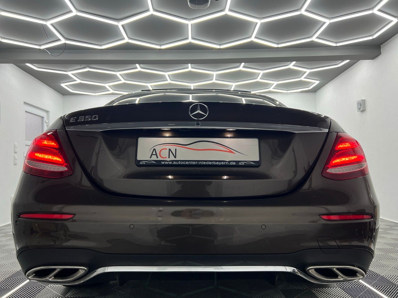 Fahrzeugabbildung Mercedes-Benz E 350 d AMG-LINE/MASSAGE/BURMESTER/DESIGNO/WIDE