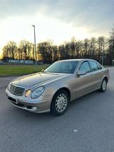Mercedes-Benz Mercedes E-Klasse 220CDI W211 / Automatik ... - Mercedes-Benz E 220: Cdi W211