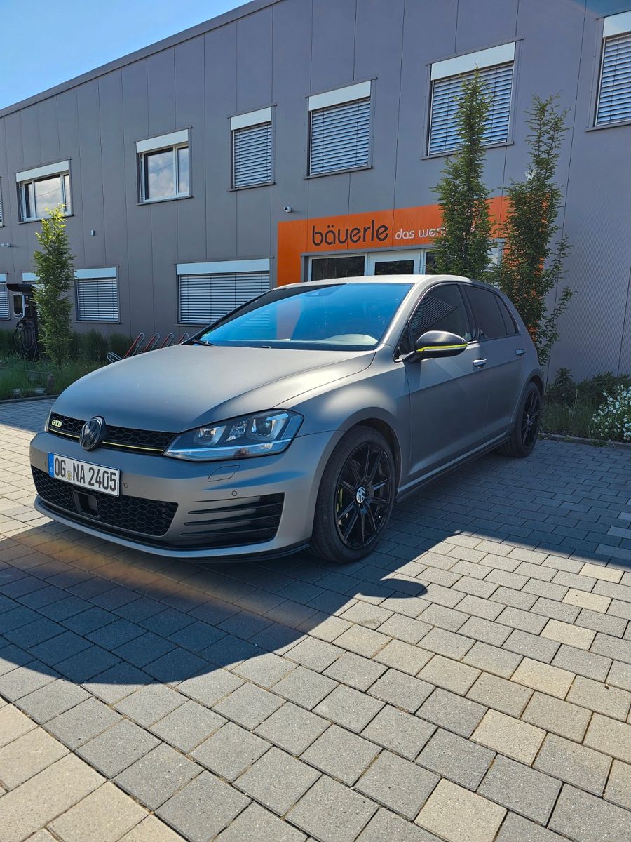 VW Golf