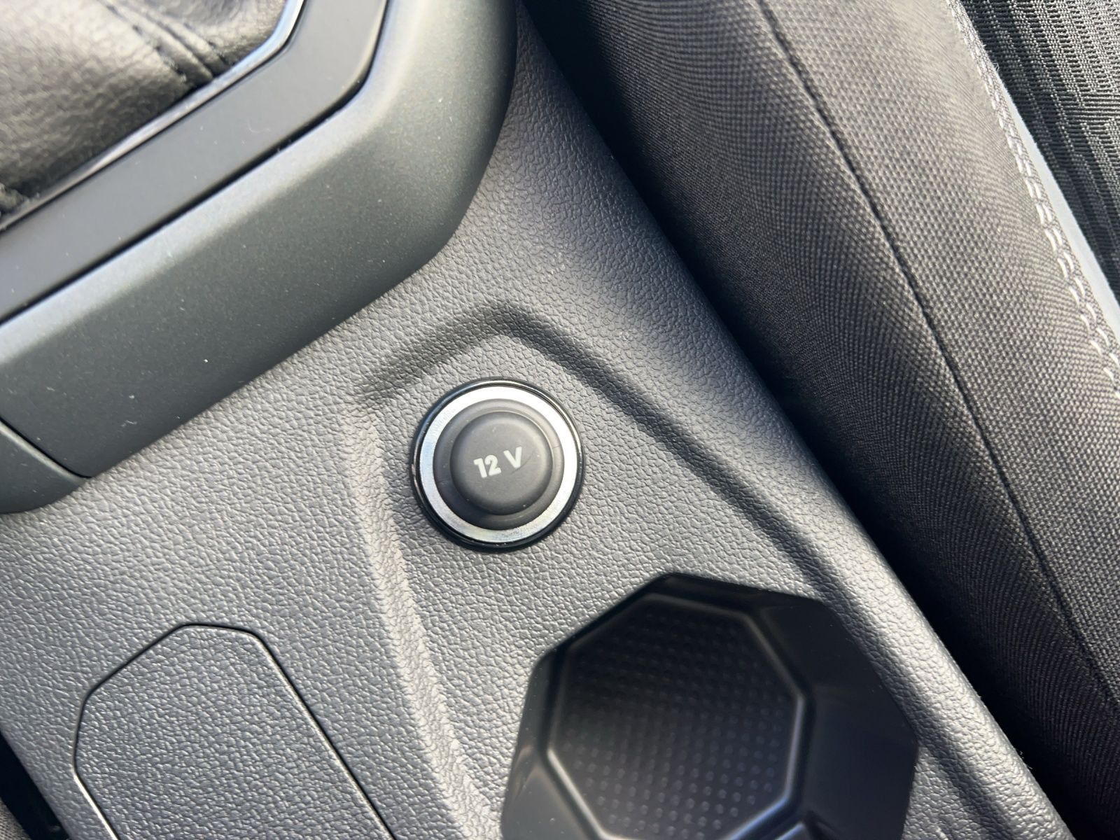 Polo R-Line 1.0 TSI DSG Navi*LED*Carplay*Klima