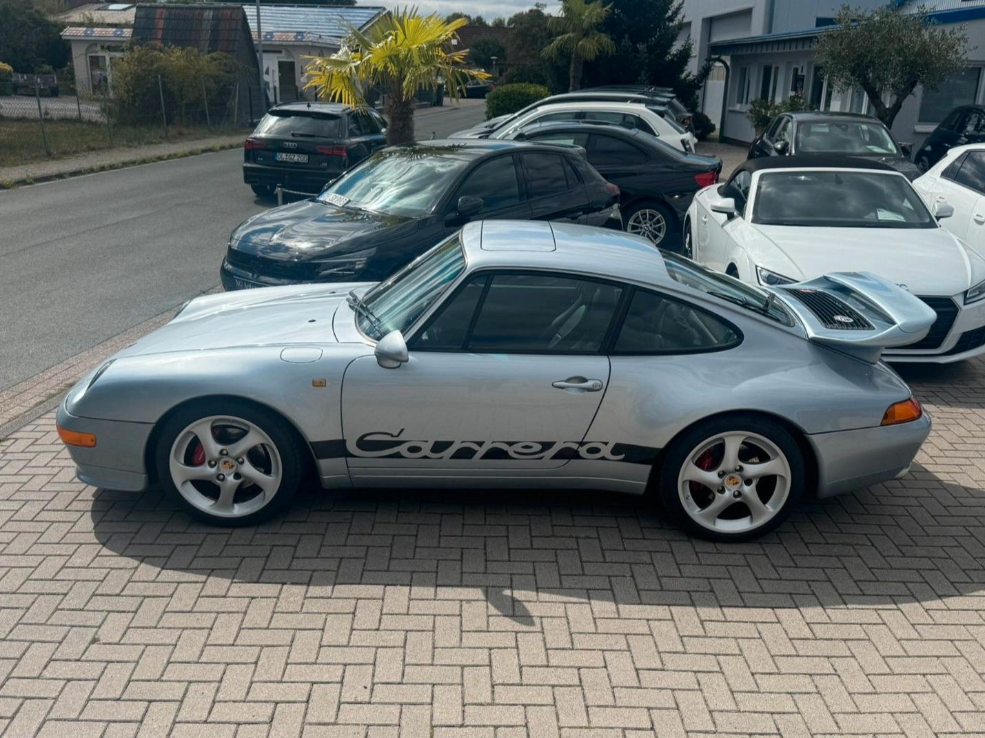 Porsche 911 Carrera Coupé Automatik AeroKit 1