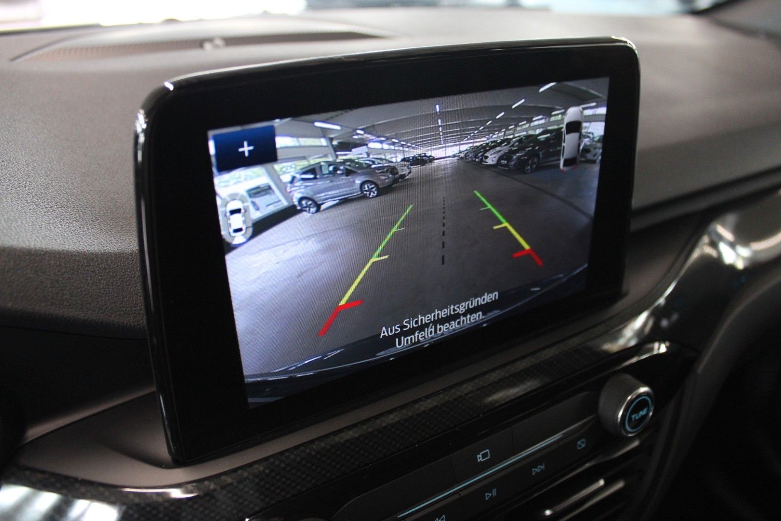 Fahrzeugabbildung Ford Kuga ST-Line X LED B&O HUD ACC WinterPaket Panod