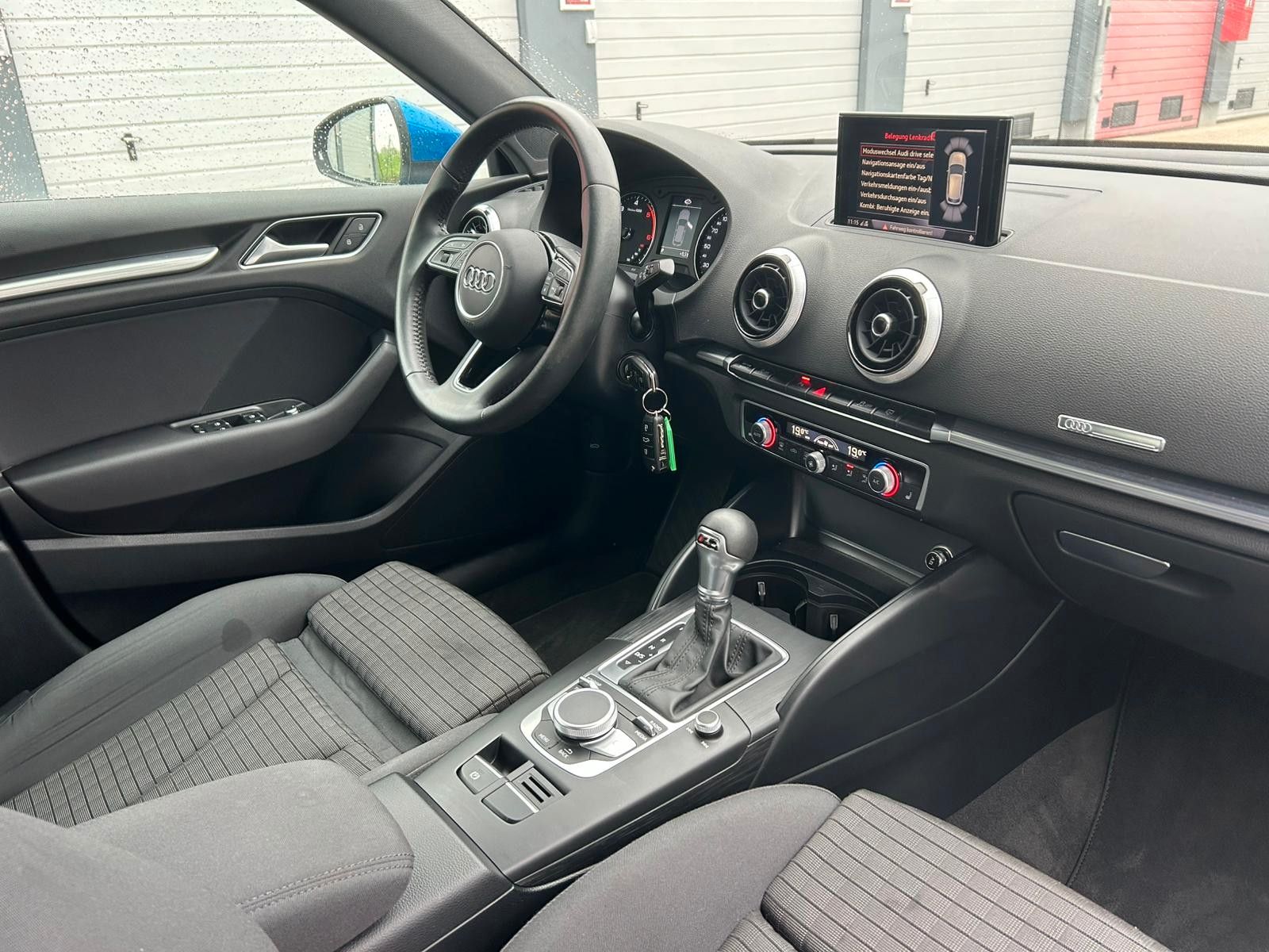 Audi A3 Sportback 35 TDI sport S-Tronic 2,0TDI XENON/ foto 16
