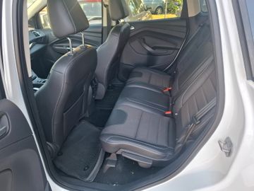 Ford Kuga - 11
