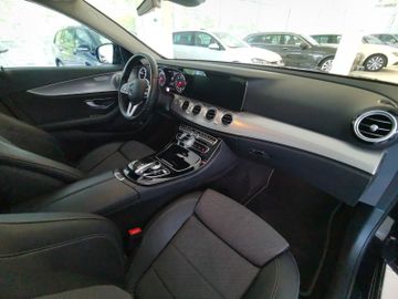 Mercedes-Benz E 220d T Avantgarde AHK NAVI LED KLIMA KAM SHZ