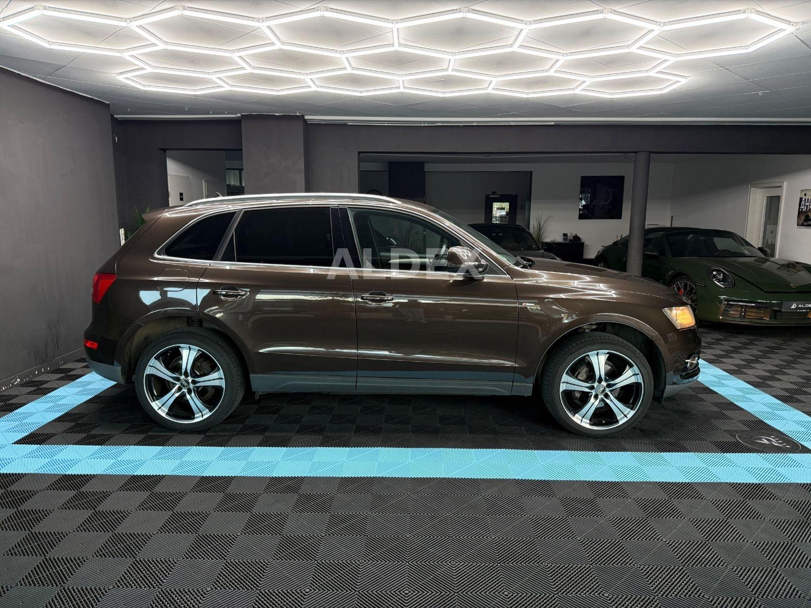 Audi Q5 2.0 TFSI quattro °WASSERPUMPE + BREMSEN NEU°