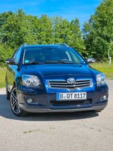 Toyota TOYOTA Avensis T25 Facelift - 8-Fach bereift - Toyota Avensis aus 2007: Kombi