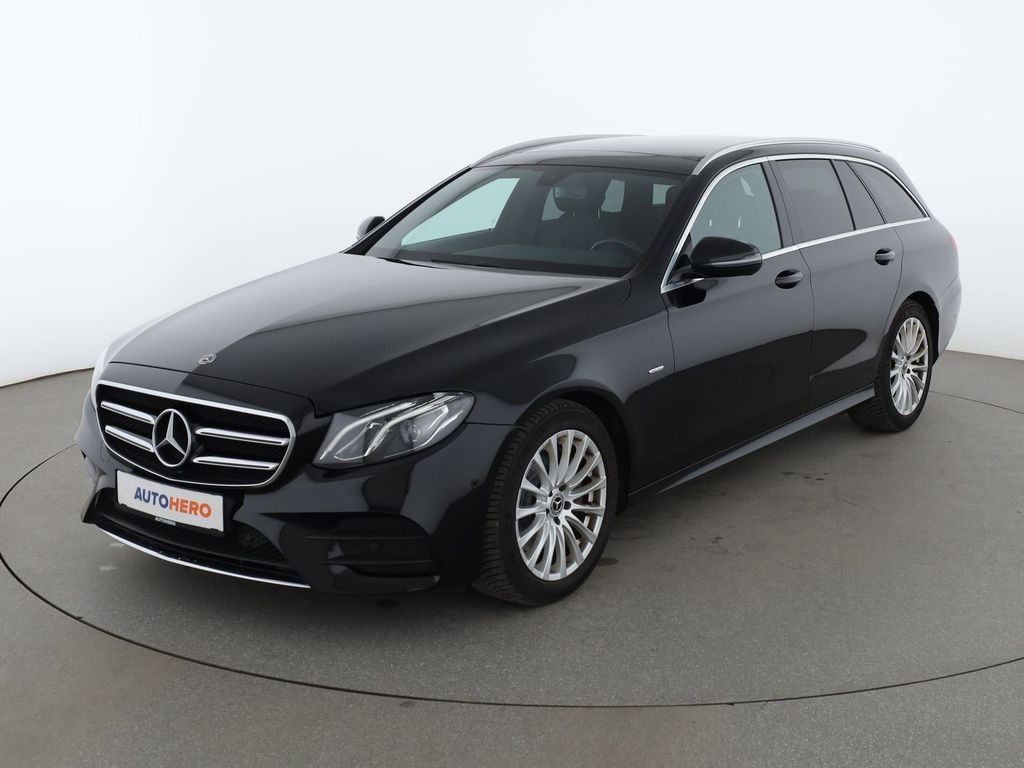 Image of Mercedes-Benz E 220