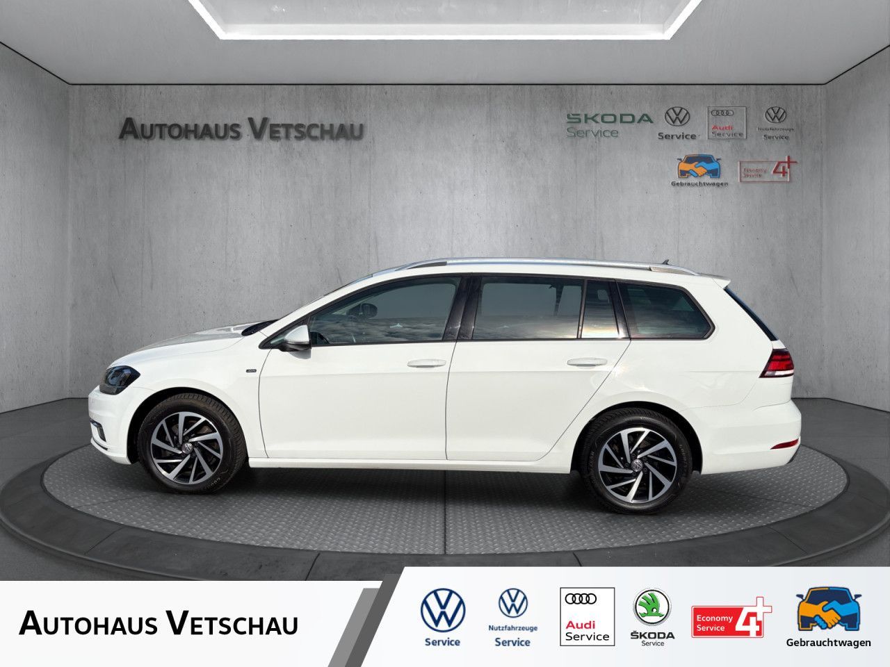 Volkswagen Golf - 1