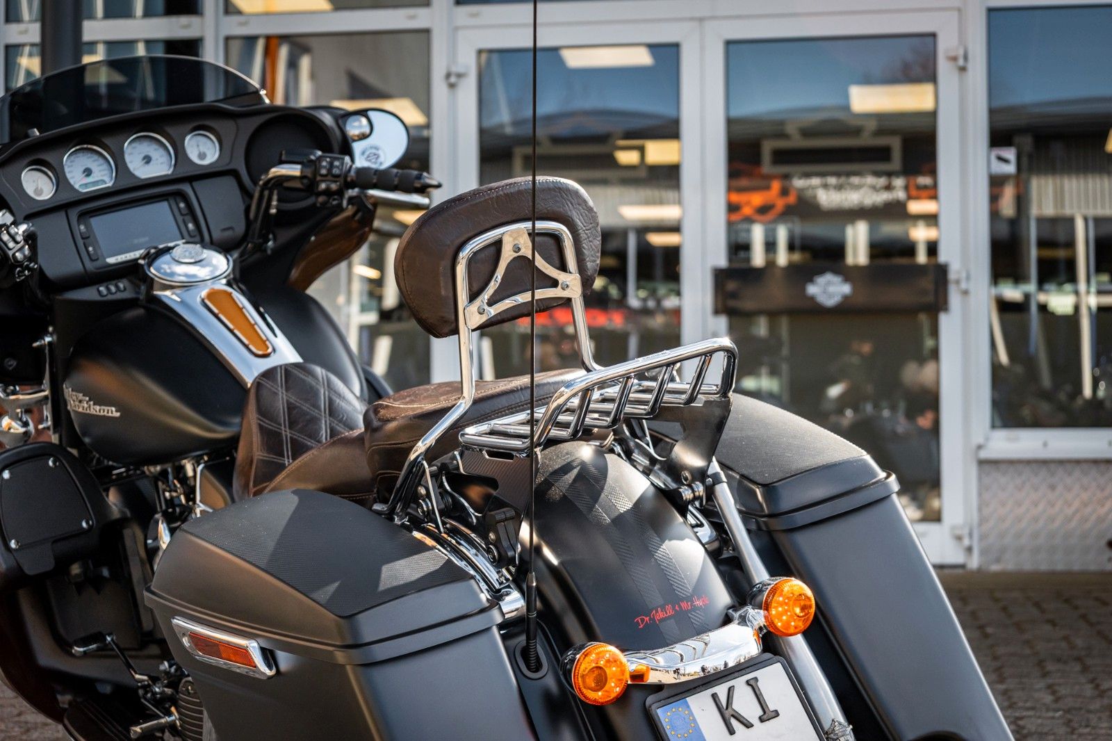 Fahrzeugabbildung Harley-Davidson Street Glide FLHX - JEKILL & HYDE -
