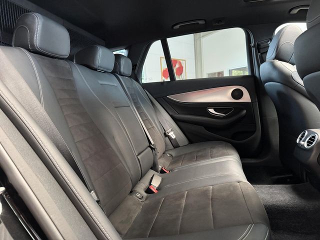 MERCEDES-BENZ E 200 — Foto 25