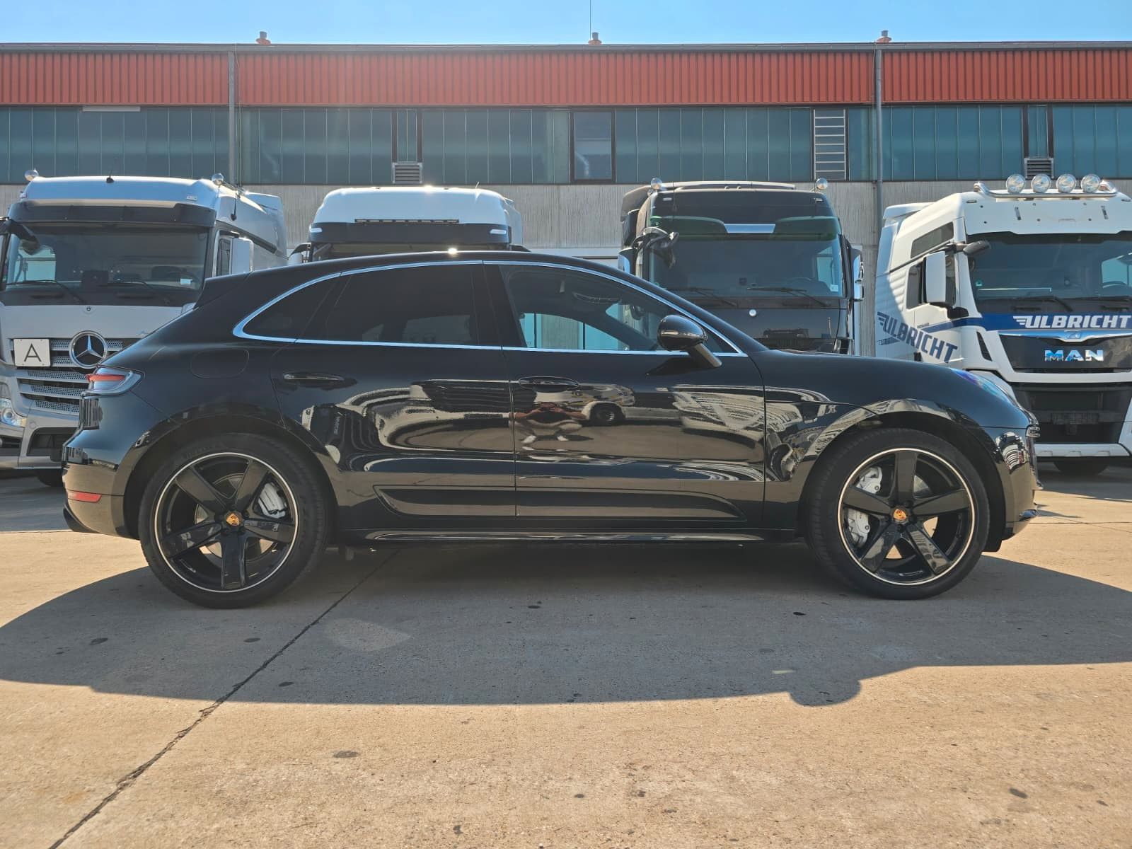 Porsche MACAN TURBO SPORT-CHRONO 21 ZOLL ALLRAD foto 4