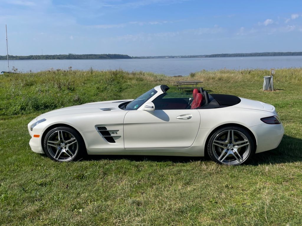Mercedes-Benz SLS AMG
