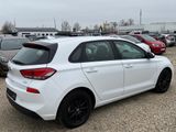 Hyundai i30 Turbo/Navi/Kamera/Tel/CarPlay/Sitzh/Temp/BC - Hyundai i30: Turbo
