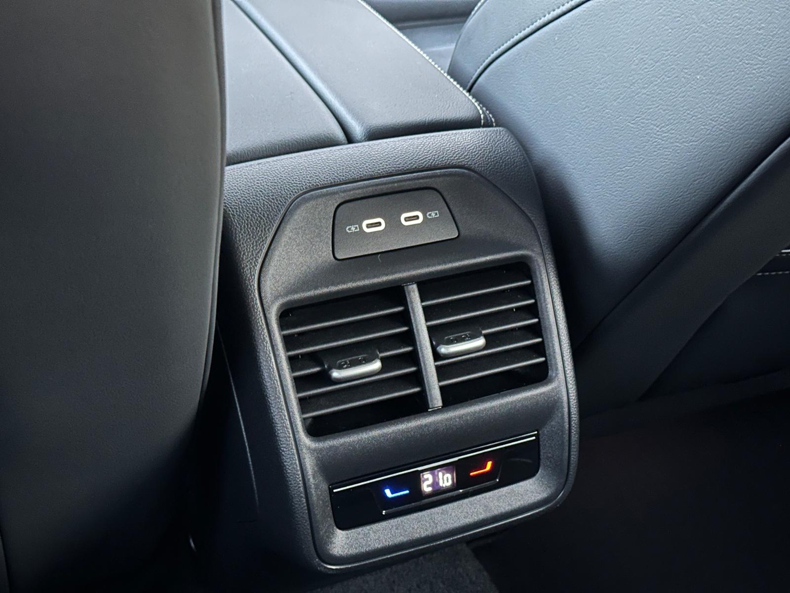 Volkswagen Passat Variant DSG Business AHK/HuD/DCC, миниатюра 2