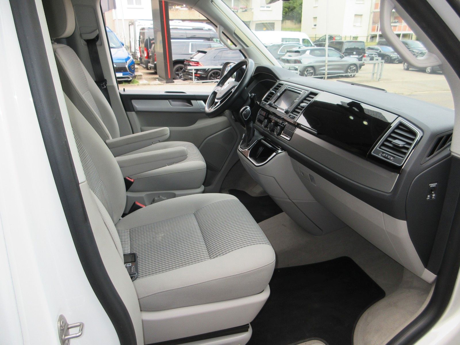 Volkswagen T6 California 2.0TDI Coast Edition elek. Ausstel foto 6