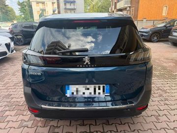 Peugeot 5008 - 5
