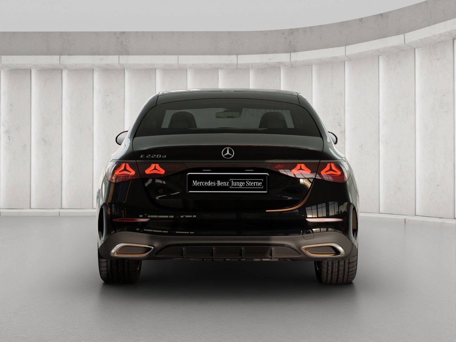 Mercedes-Benz E 220 d Limo AMG Night Pano Burm Di-Li 360° DIS imagem 3