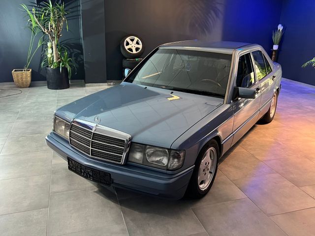 Mercedes-Benz 190 E 2.6 AUTOMATIK H-ZULASSUNG TÜV NEU