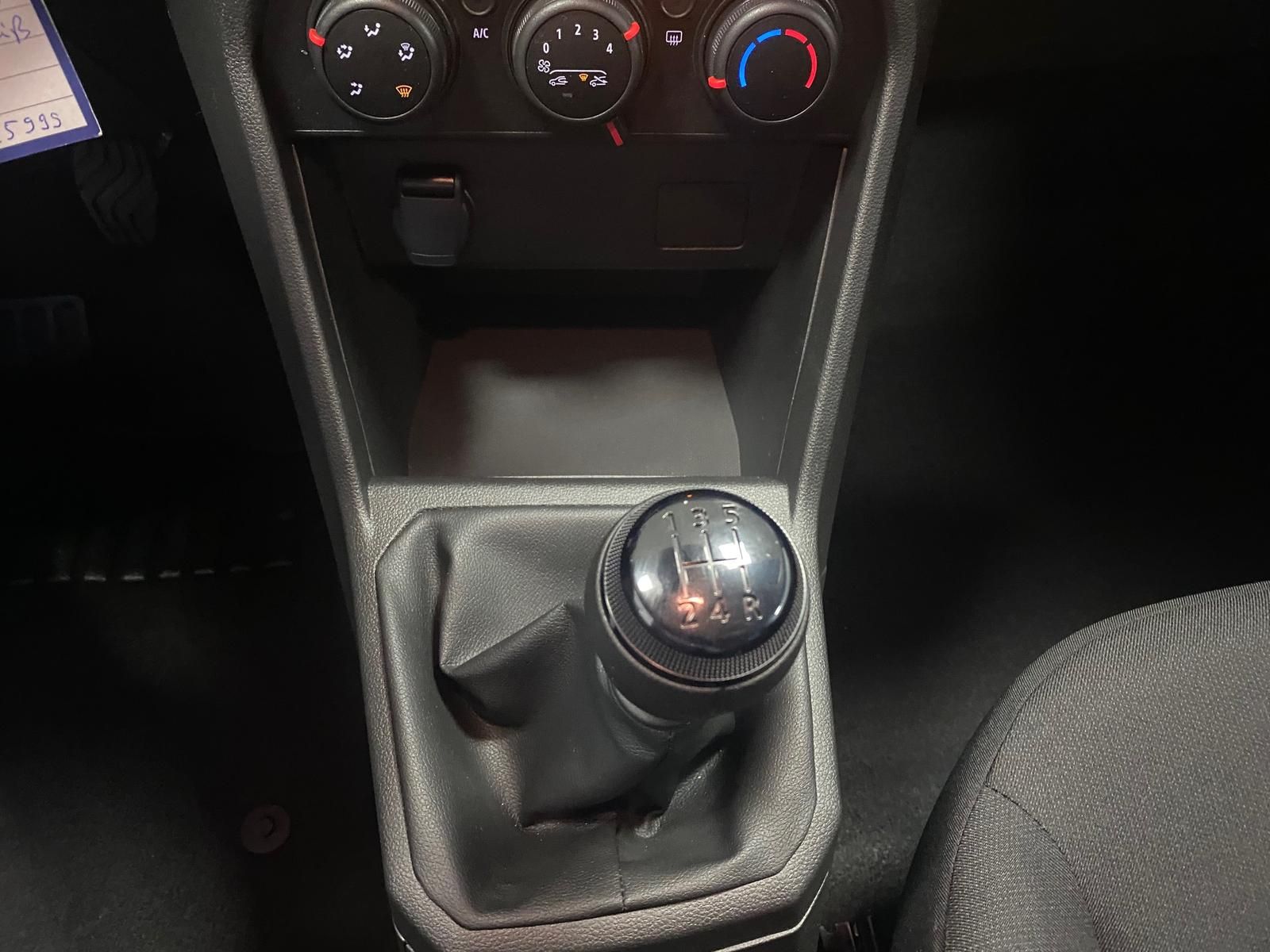 Fahrzeugabbildung Dacia Sandero 1.0 SCe KAT Essential KLIMA+PDC+LED