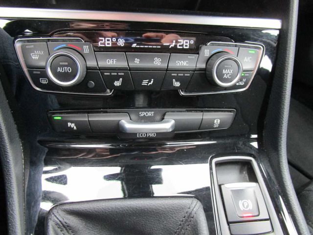 218d Active Tourer Advantage PPS/Navi/SHZ