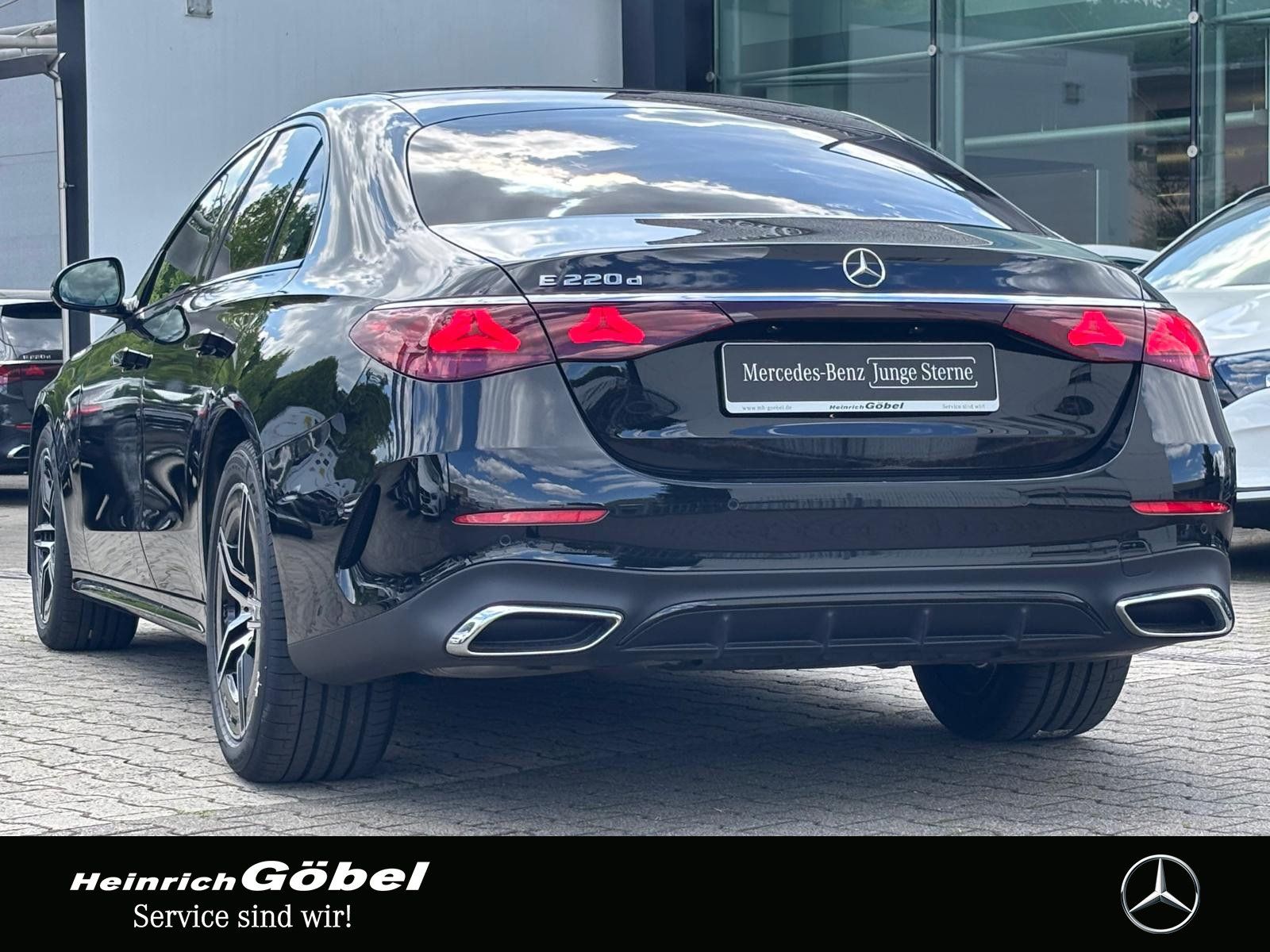 Fahrzeugabbildung Mercedes-Benz E 220 d AMG-ADV NP WP LED AMB+ KLG VZA DISTO SPI