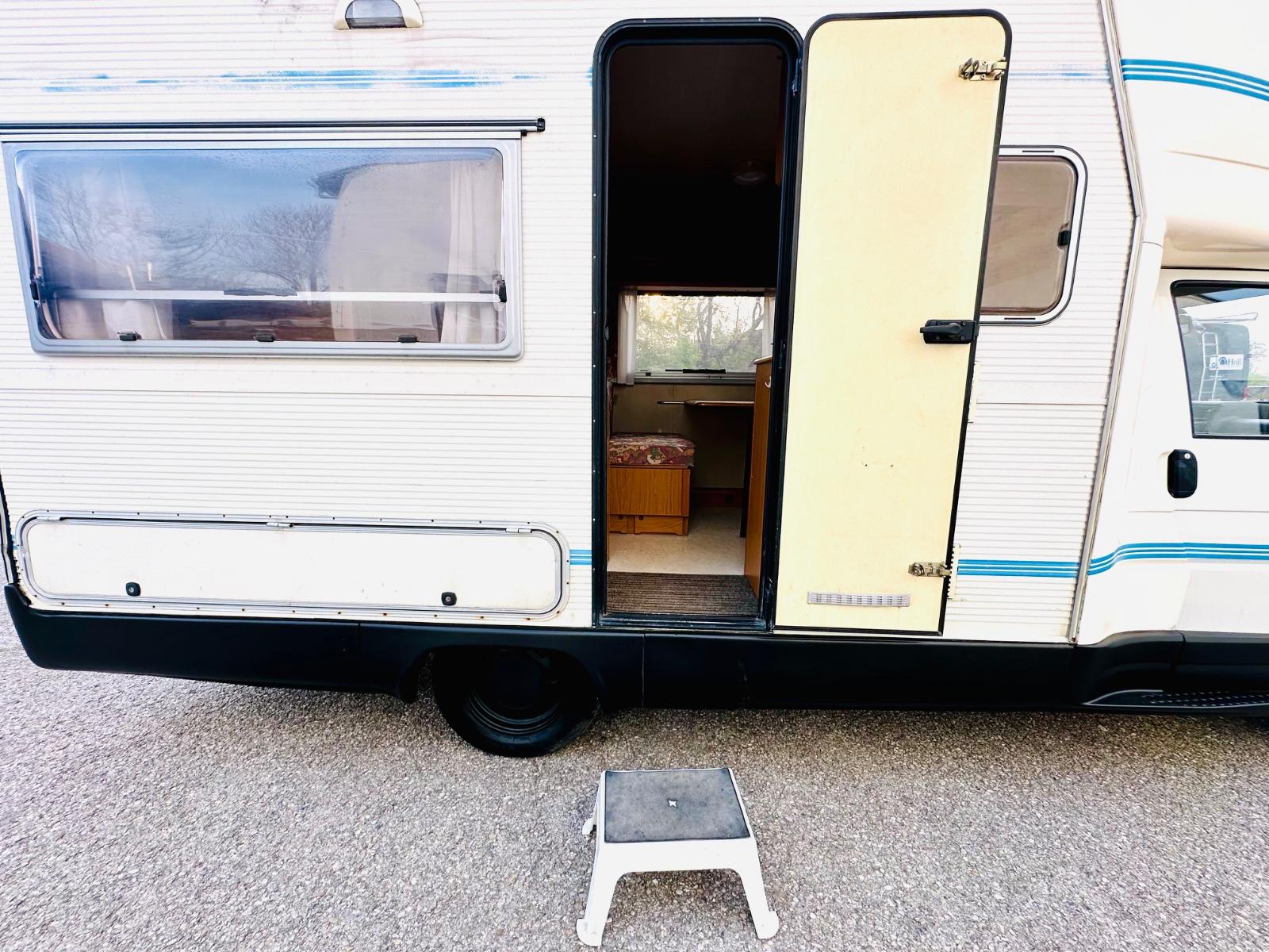 Volkswagen T4 2.4 D Wohnmobil Tüv NEU+WC+Dusche+Küche
