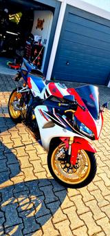 Honda Cbr 1000rr Fireblade sc57 Sammlerzustand!!!  - Offers