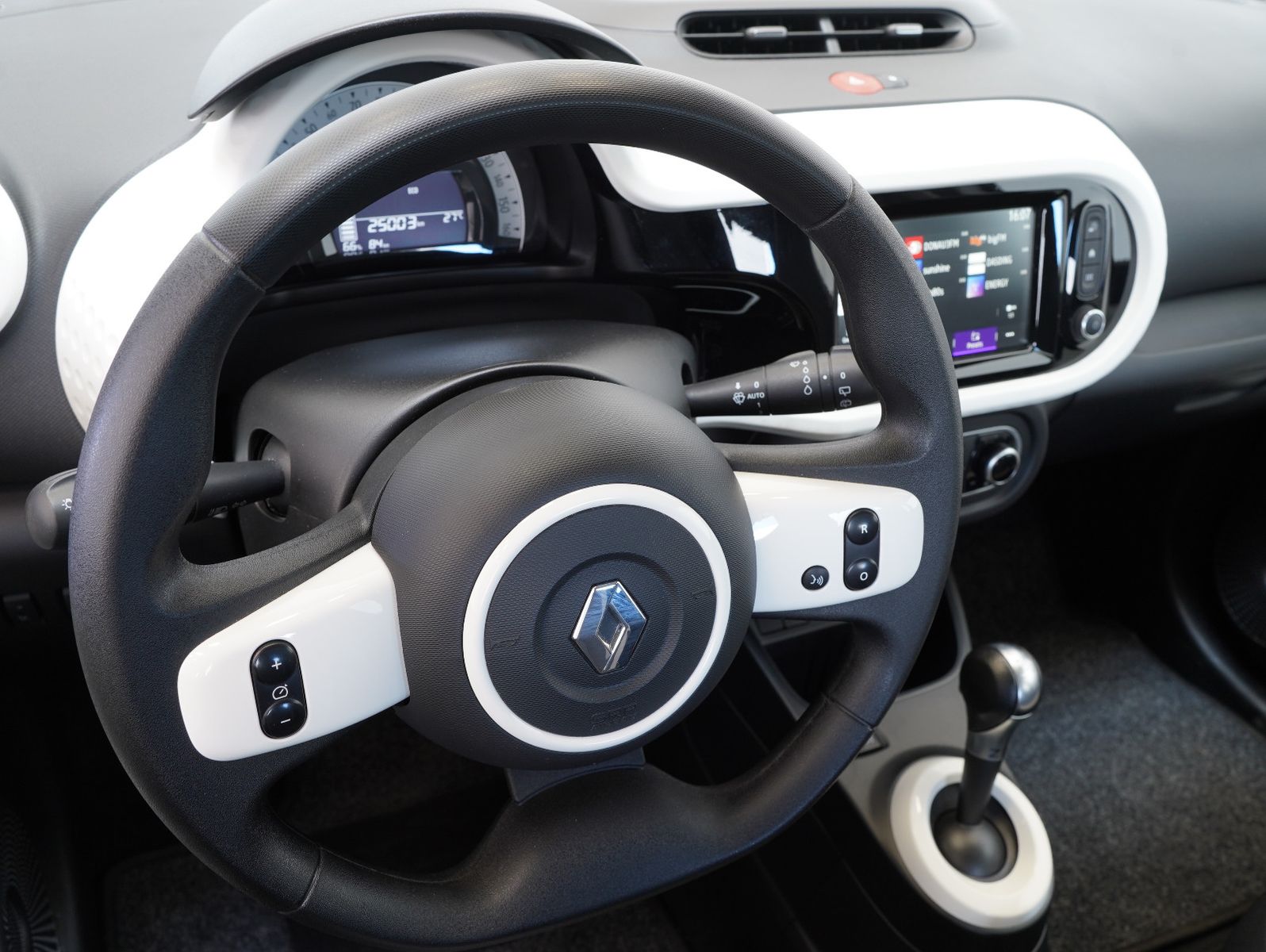 Fahrzeugabbildung Renault Twingo Zen Electric