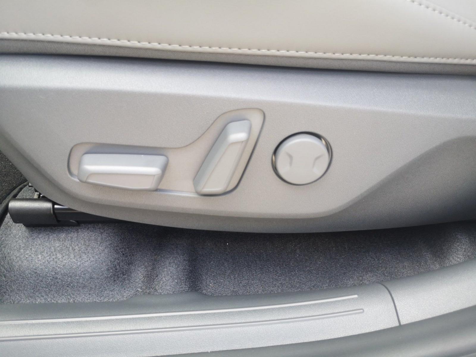 Kia EV3 81 kW/h Earth ACC KeyLess LED Navi PDC LM