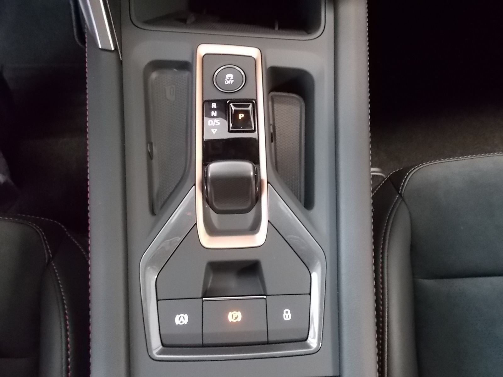 Fahrzeugabbildung CUPRA Formentor VZ 1.5 e-Hybrid DSG