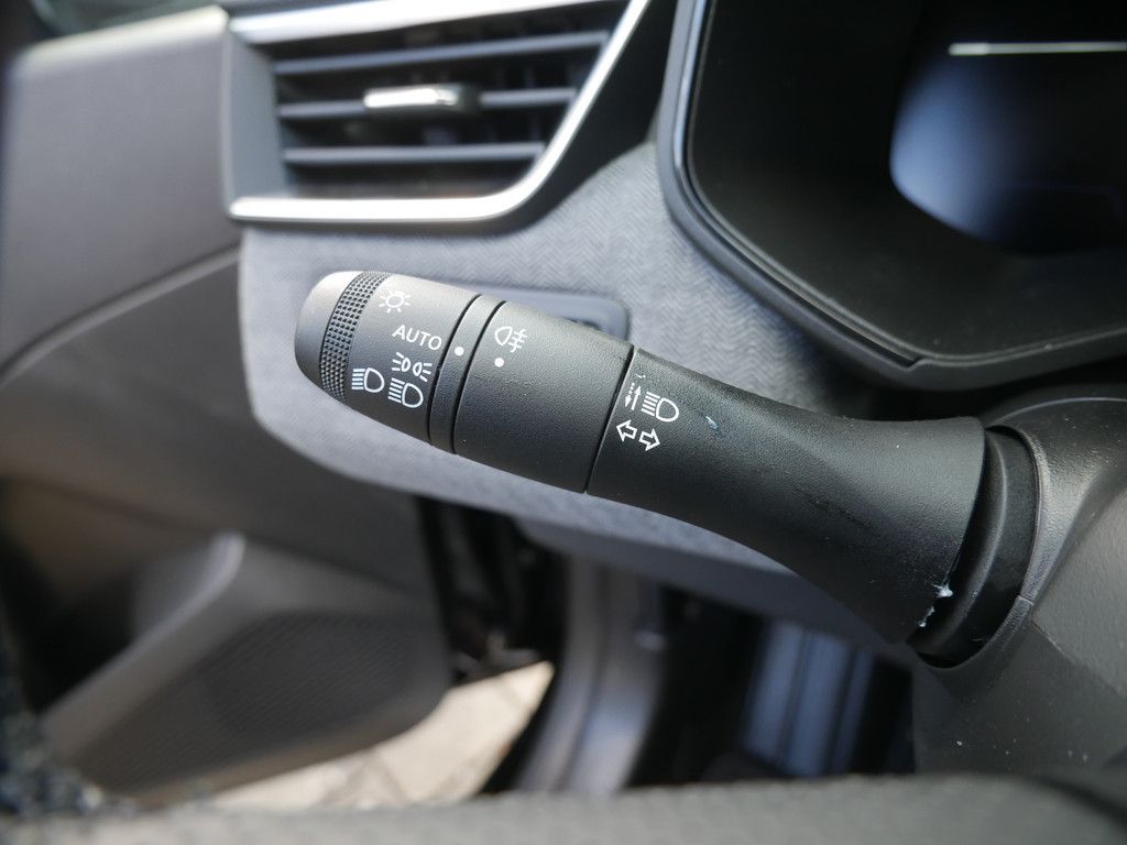 Fahrzeugabbildung Renault Clio Techno TCe 90