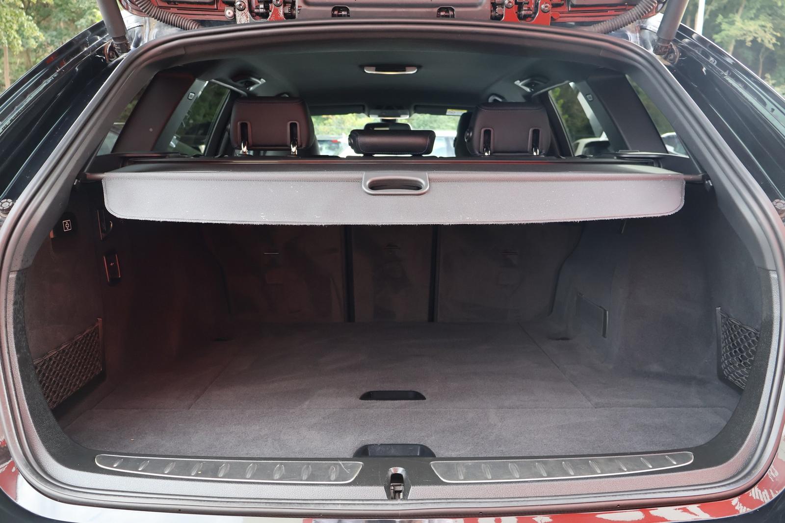 BMW 320i M Sport LED Navi Tempomat el. Heckklappe