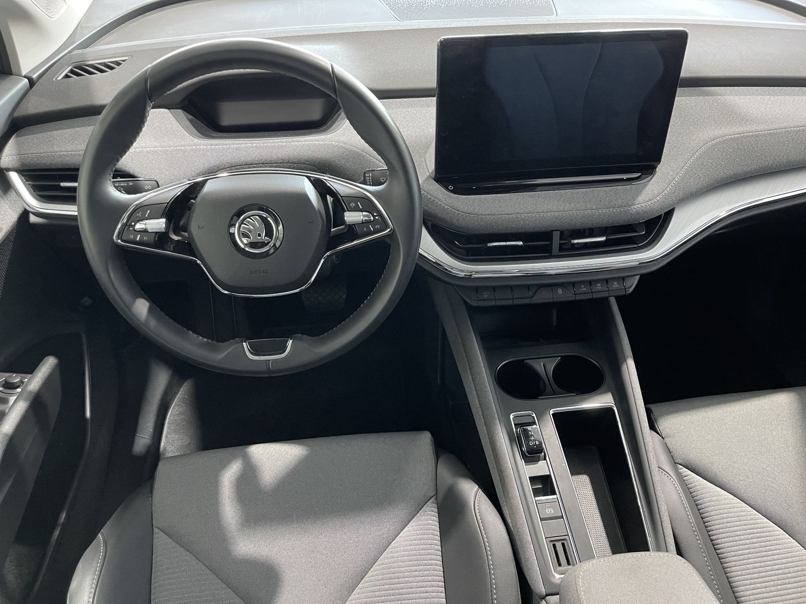 Fahrzeugabbildung SKODA Enyaq 60 Loft*AHK*LED-Matrix*
