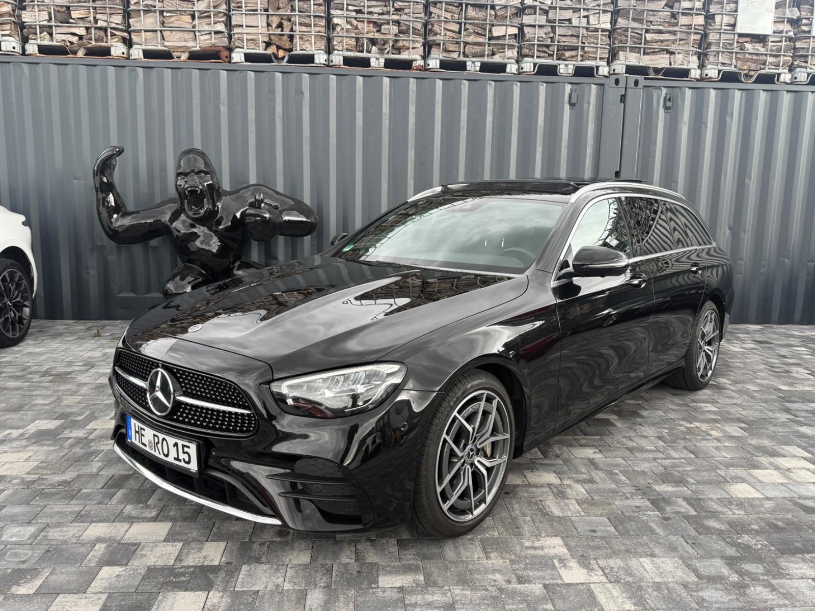 Mercedes-Benz E400d 4Matic T-Modell AMG Line Pano Gepflegt