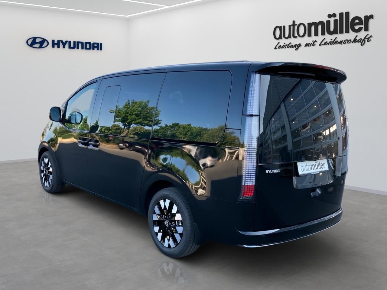 Fahrzeugabbildung Hyundai STARIA Signature Panoramadach Standheizung*Klima