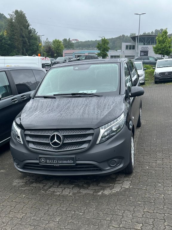 Image of Mercedes-Benz Vito