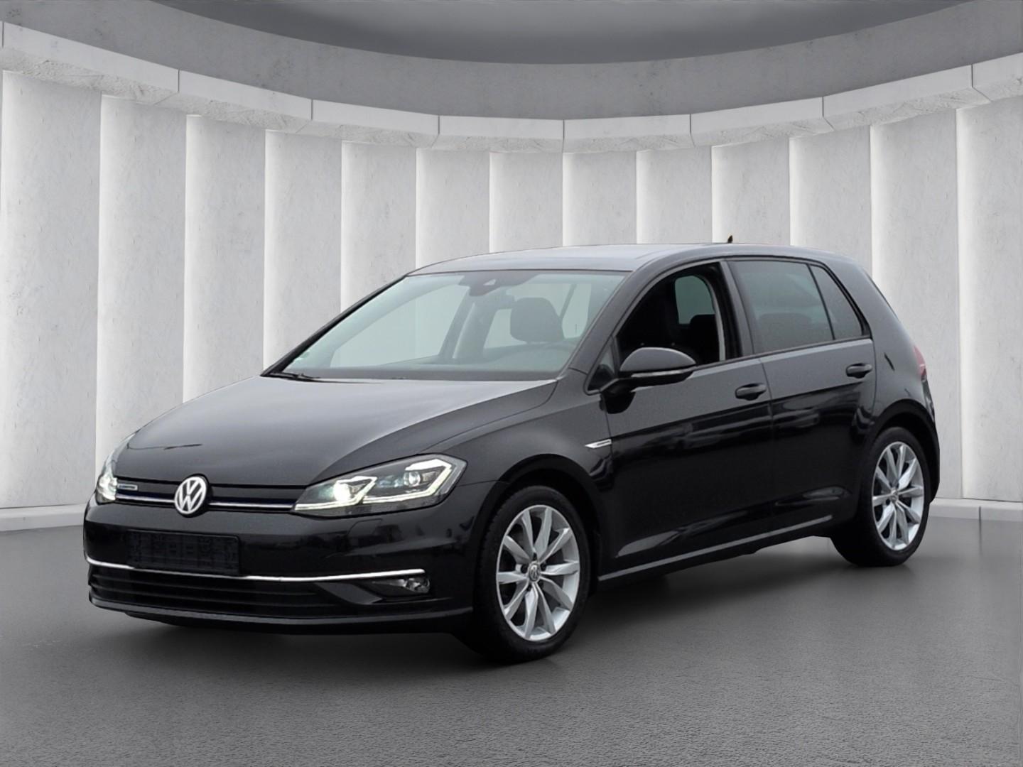 Volkswagen Golf VII Highline 1.5TSI*DSG LED ACC Panodach