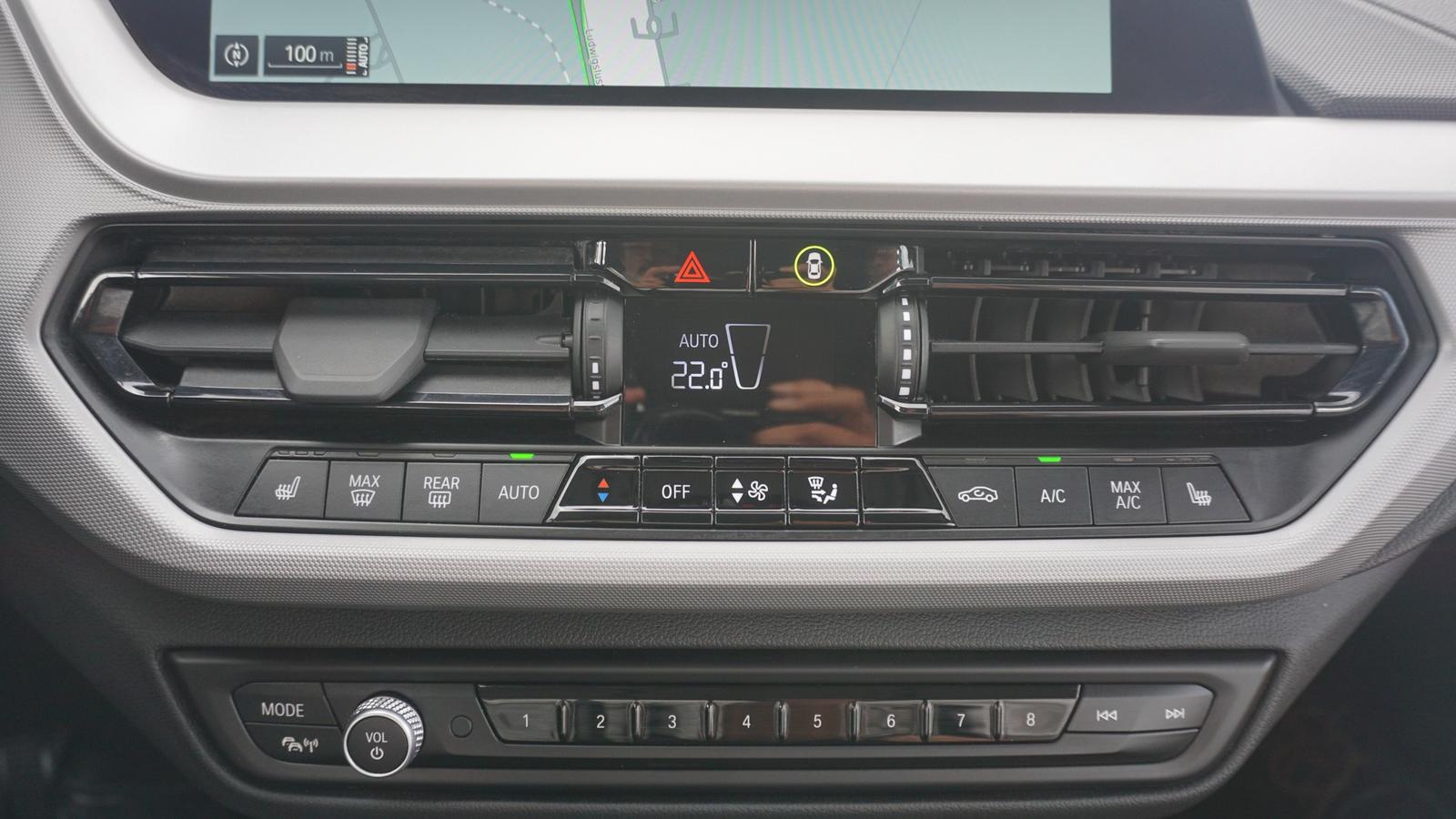 BMW 118 i Advantage LED Navi Sitzheizung Tempomat PDC, миниатюра 26