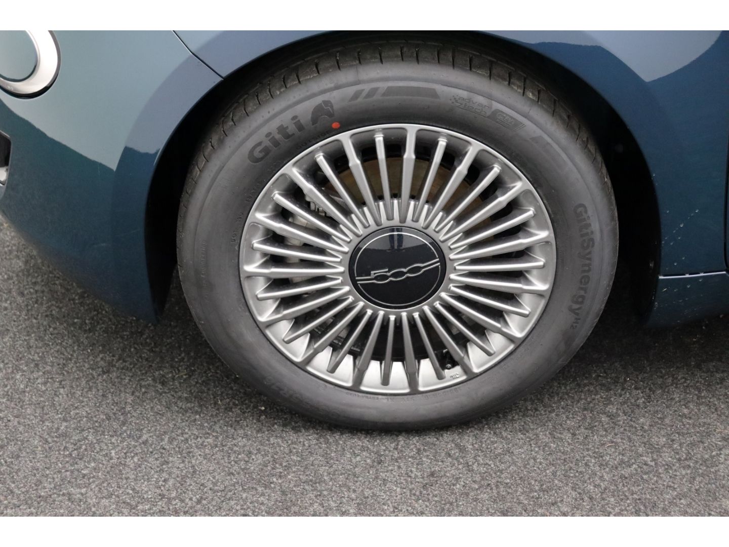 Fahrzeugabbildung Fiat 500 1.0 Firefly Hybrid Torino