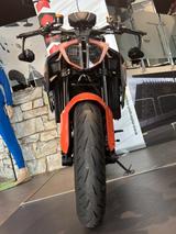 KTM 1290 Super Duke R - KTM DUKE R
