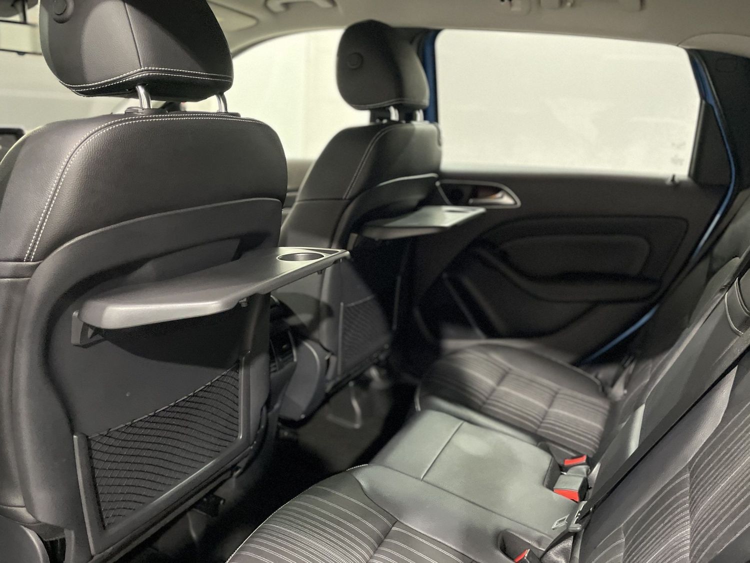 Fahrzeugabbildung Mercedes-Benz B 250 Sport #Bi-Xen#Kamera#Memory#Harman-Kardon