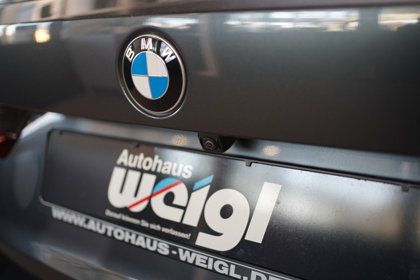 Fahrzeugabbildung BMW 320d Touring +Live Cockpit Prof.+Driving Assist.