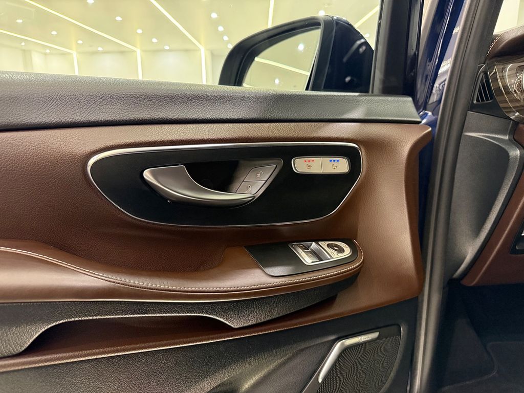 Mercedes-Benz V 250 - Bild 13