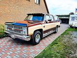 Chevrolet Suburban - Chevrolet Oldtimer