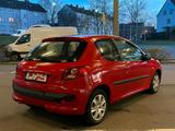 Peugeot 206 + 1.2 l    116.000 km - Peugeot 206: 0km