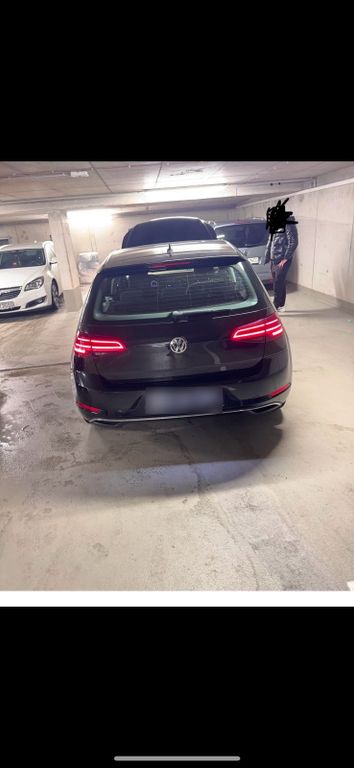 Image of Volkswagen Golf