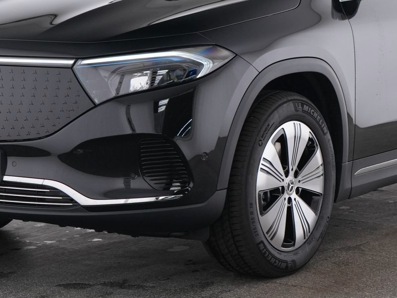 Fahrzeugabbildung Mercedes-Benz EQA 300 4M BONUS+ALLRAD+STNDH+VERKZ.AS+LHZ+CARPL