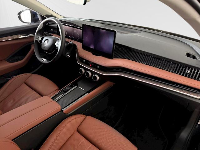 Skoda Superb Combi L&K Leder AHK Standh. Rollo 360Cam