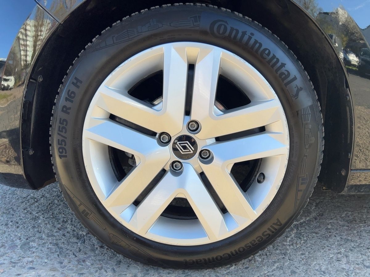 Renault Clio - Bild 19
